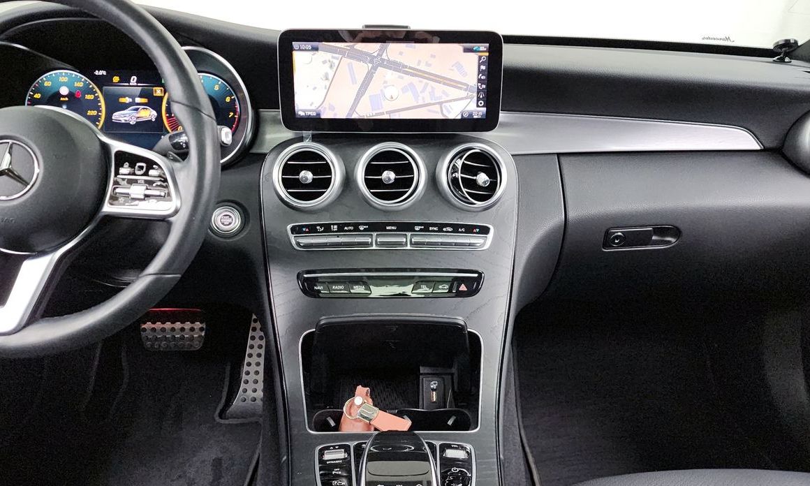 Mercedes-Benz C-Class 2021