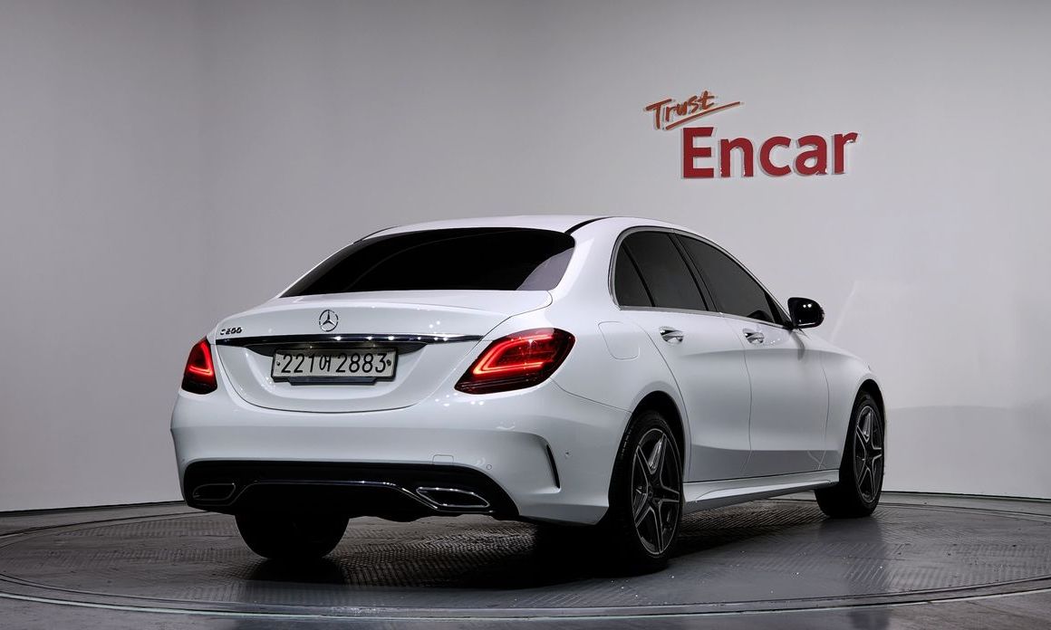 Mercedes-Benz C-Class 2021