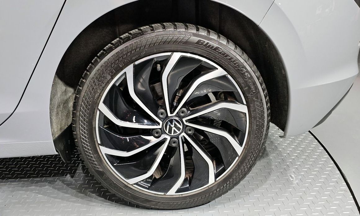 Volkswagen Golf 2024