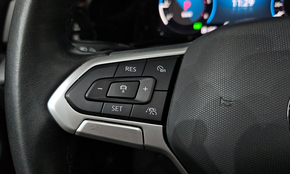 Volkswagen Golf 2024