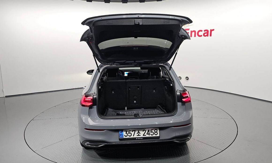Volkswagen Golf 2024