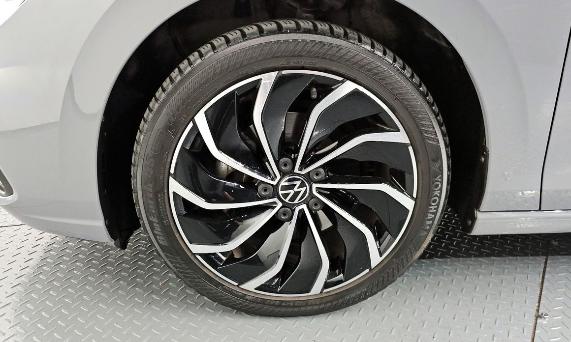 Volkswagen Golf 2024