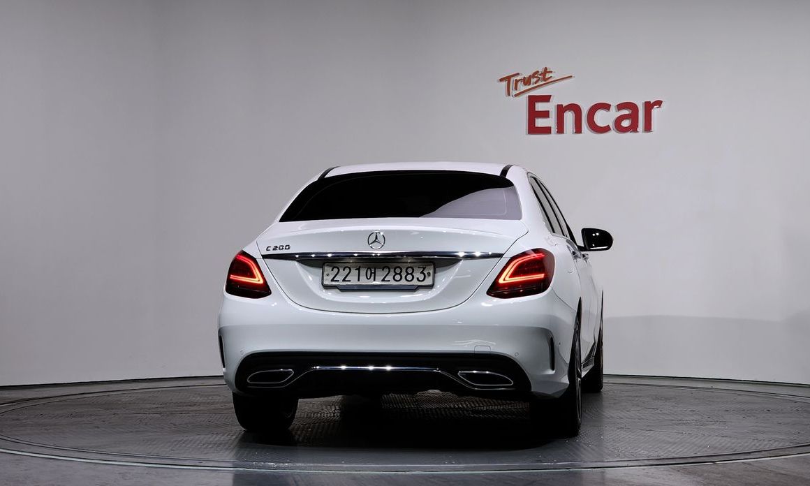 Mercedes-Benz C-Class 2021