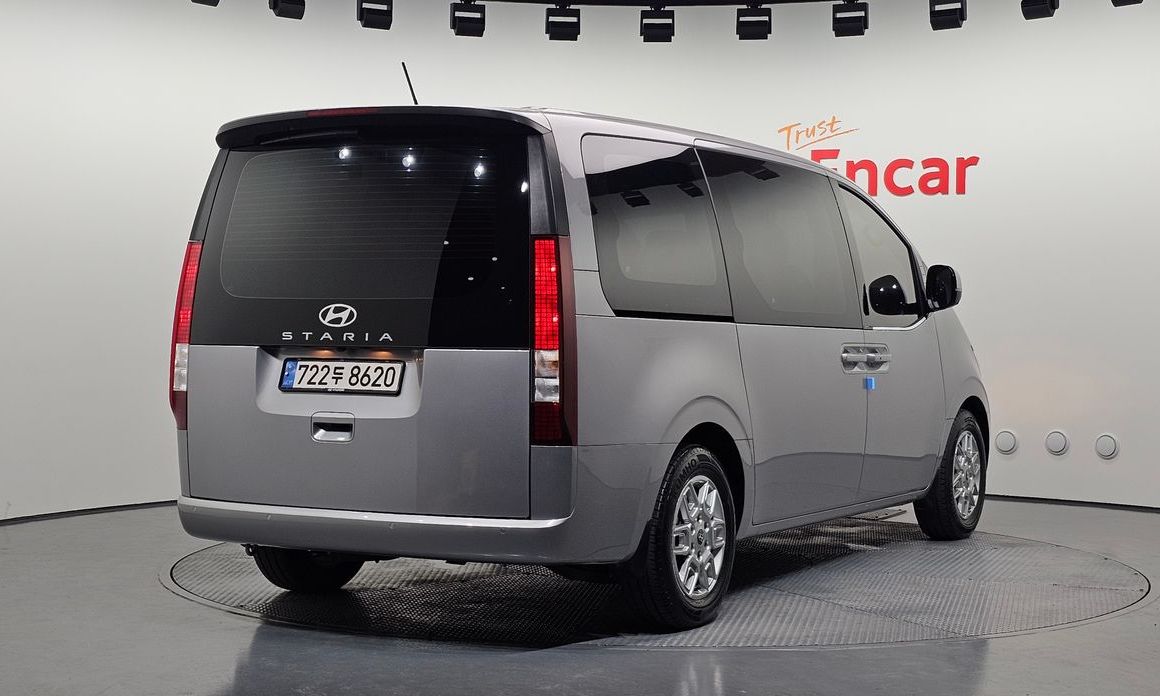 Hyundai Staria 2025