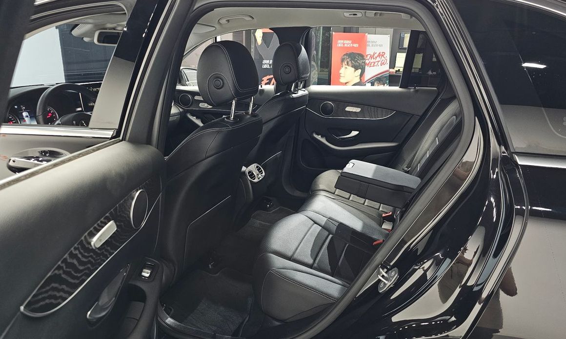 Mercedes-Benz GLC-Class 2019