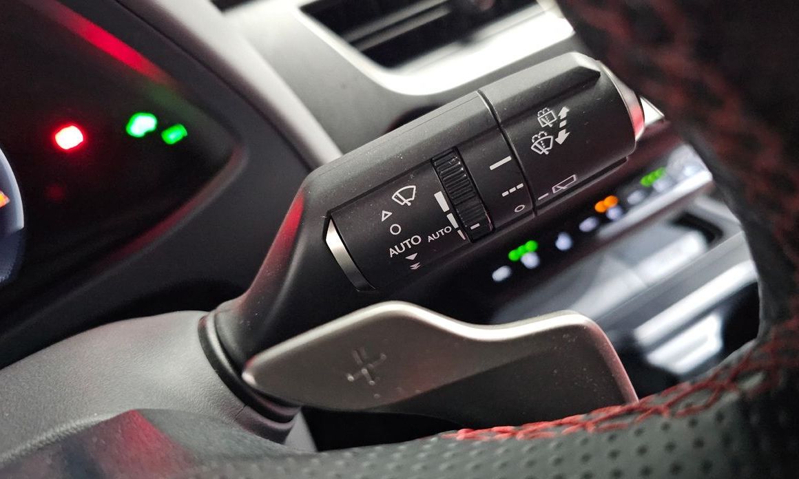 Lexus UX 2021
