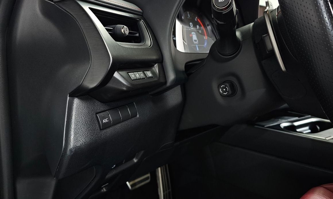 Lexus UX 2021