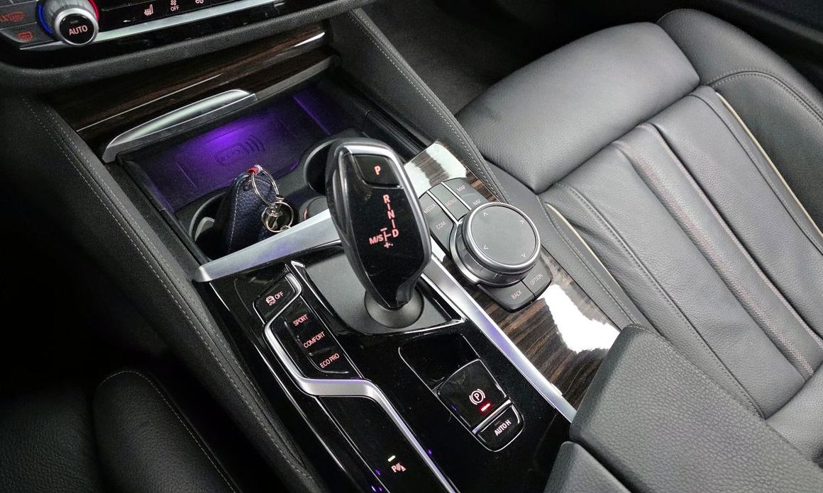 BMW 5-Series 2021