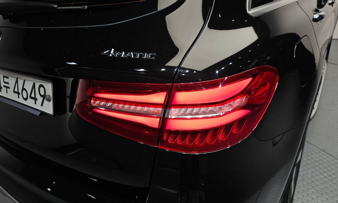 Mercedes-Benz GLC-Class 2019