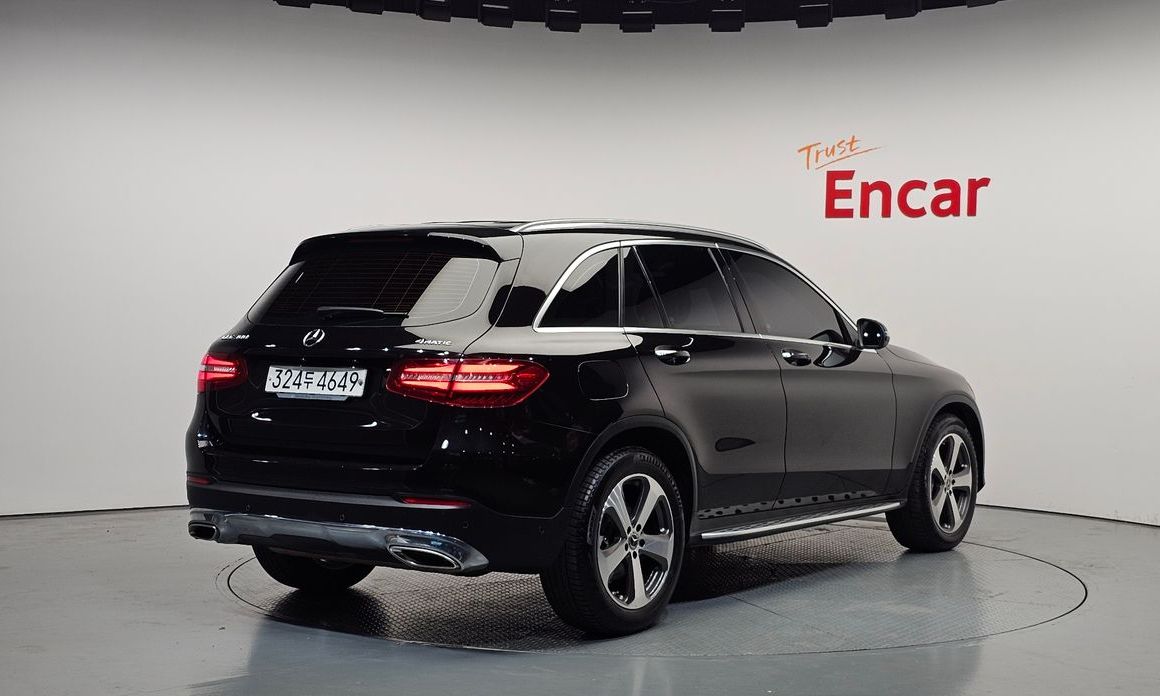 Mercedes-Benz GLC-Class 2019