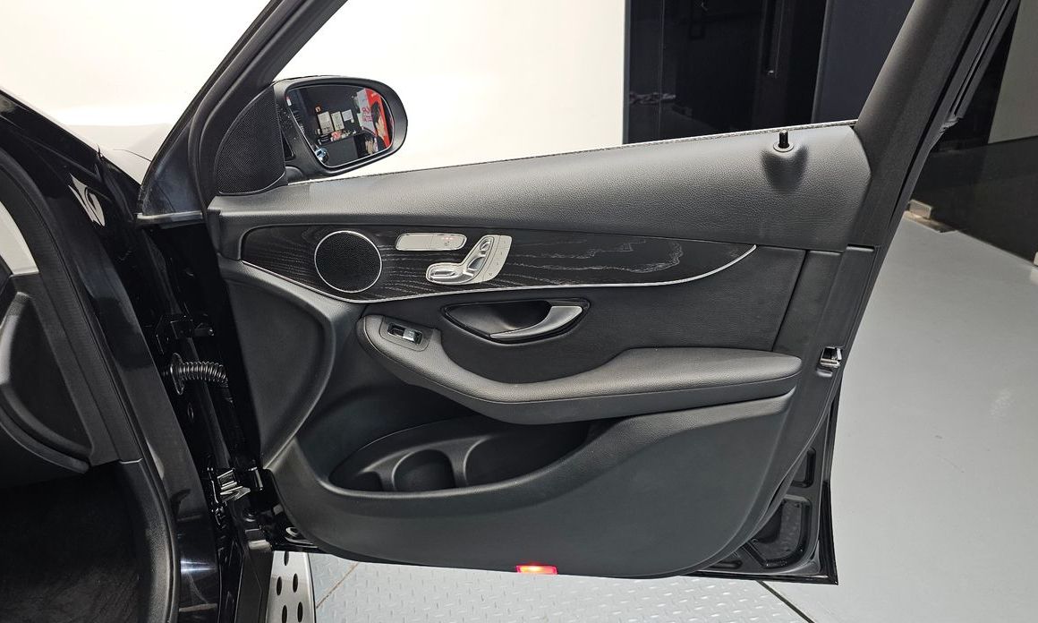 Mercedes-Benz GLC-Class 2019