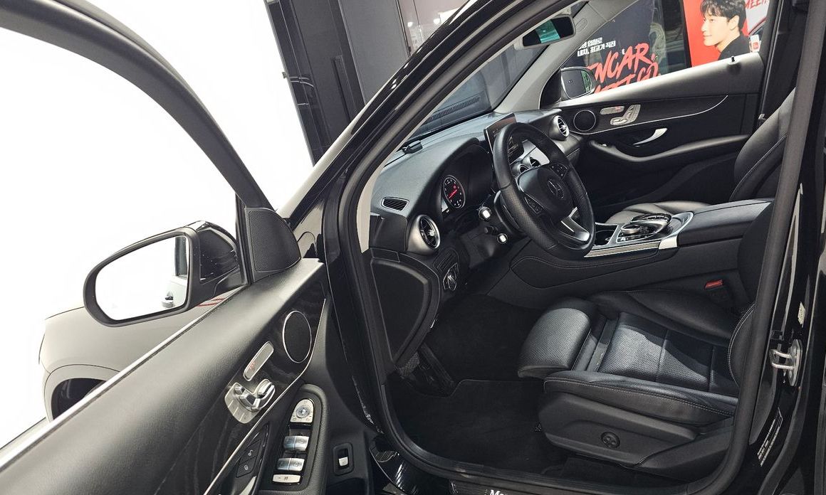 Mercedes-Benz GLC-Class 2019