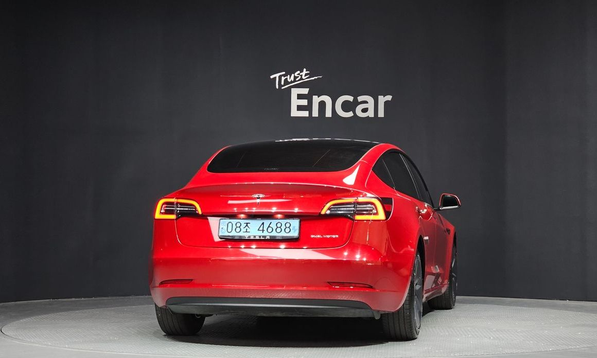 Tesla Model 3 2022