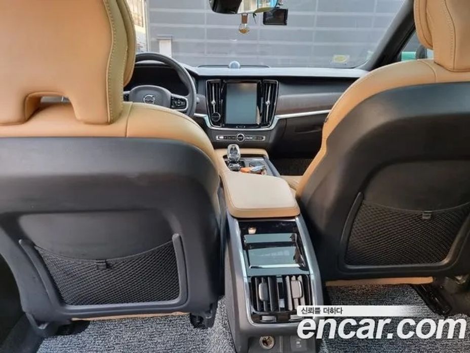 Volvo S90 2022