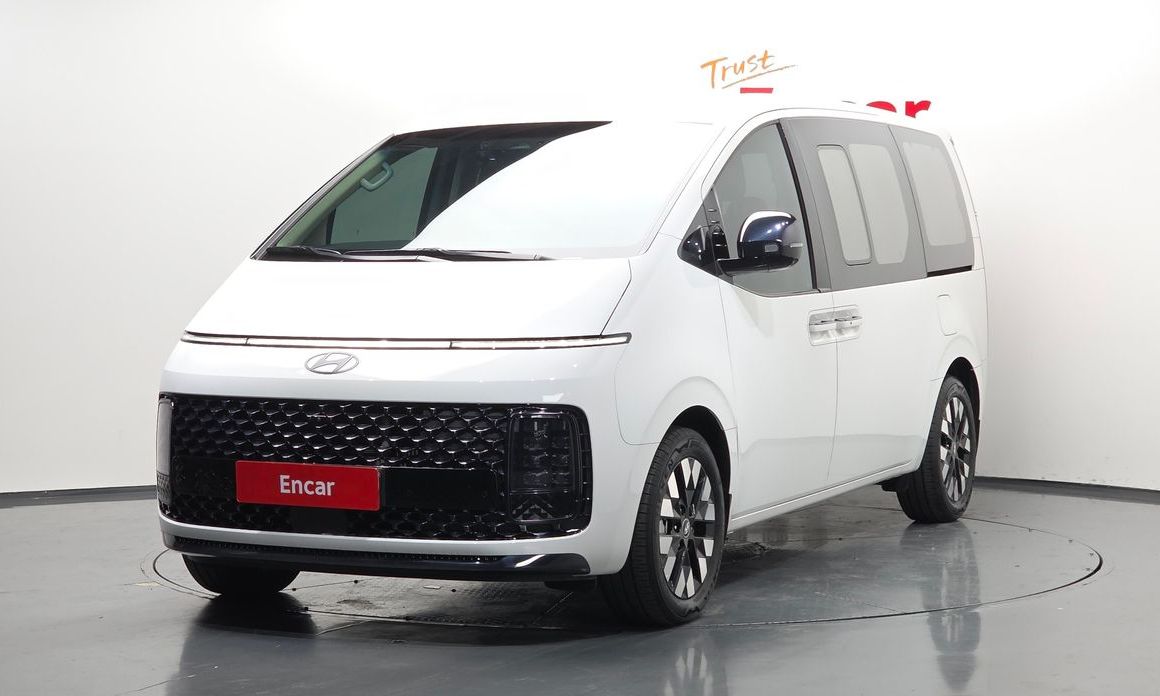 Hyundai Staria 2025