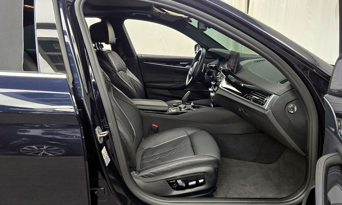 BMW 5-Series 2022
