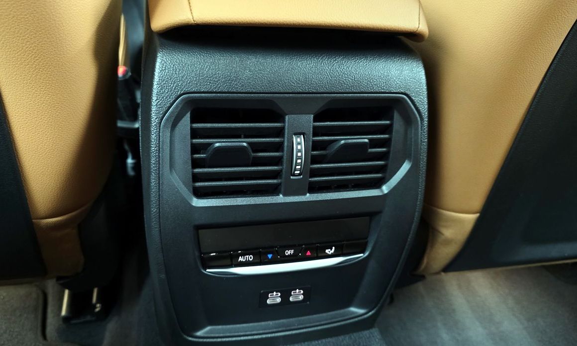 BMW 3-Series 2024