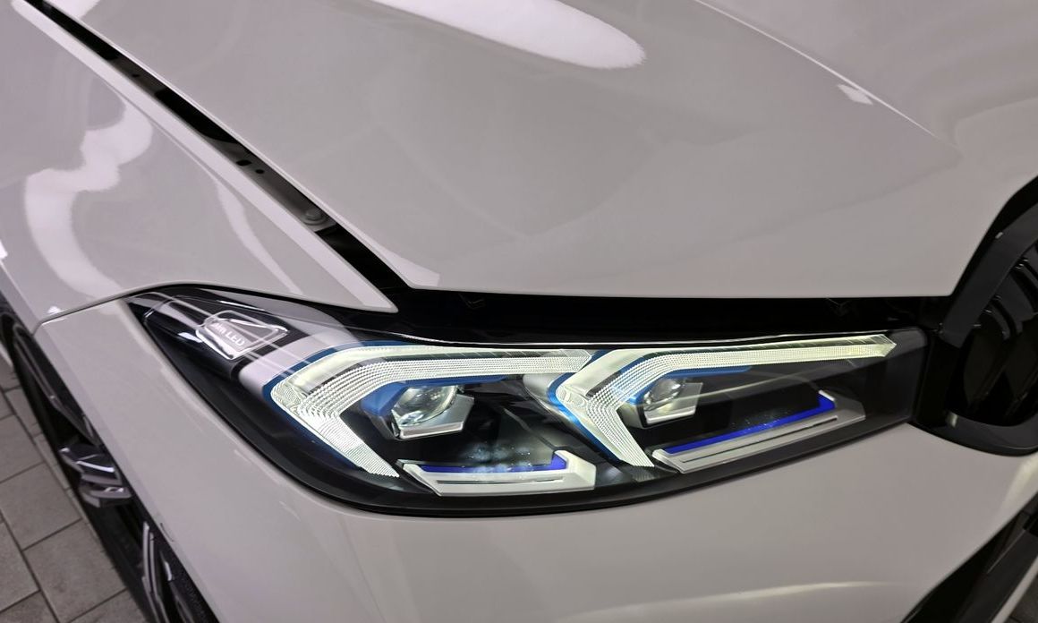 BMW 3-Series 2024