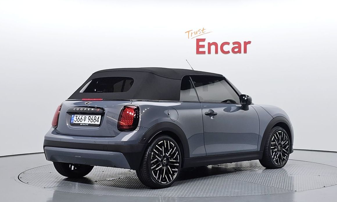 Mini Cooper Convertible 2025