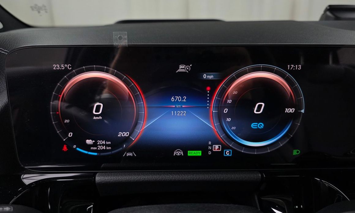 Mercedes-Benz EQA 2023