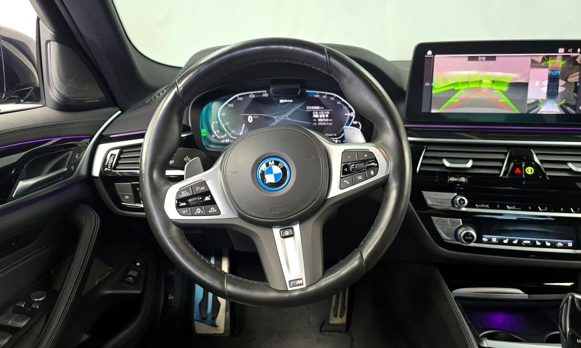 BMW 5-Series 2022