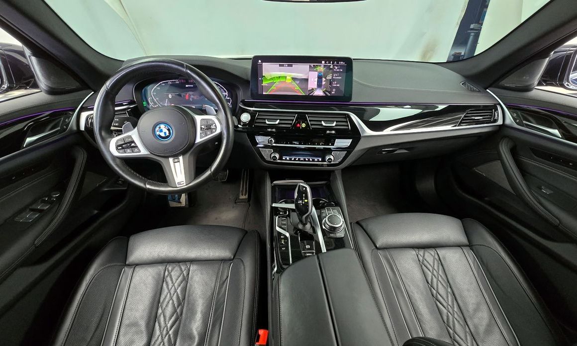 BMW 5-Series 2022