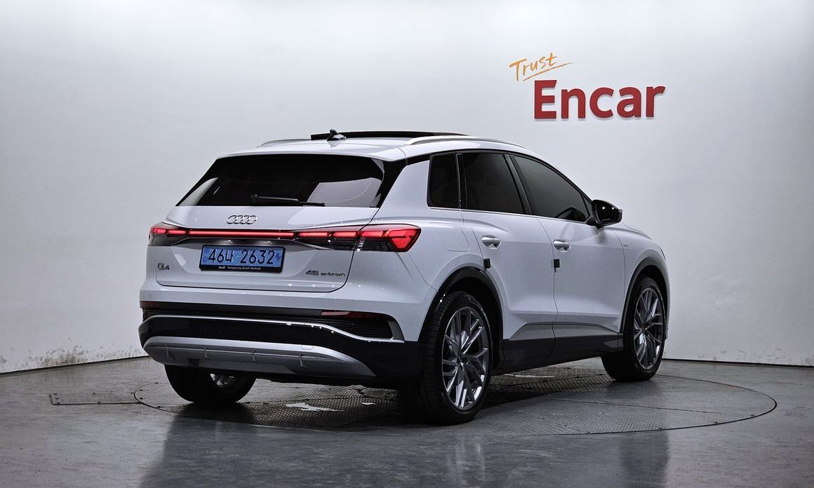 Audi Q4 e-tron 2025
