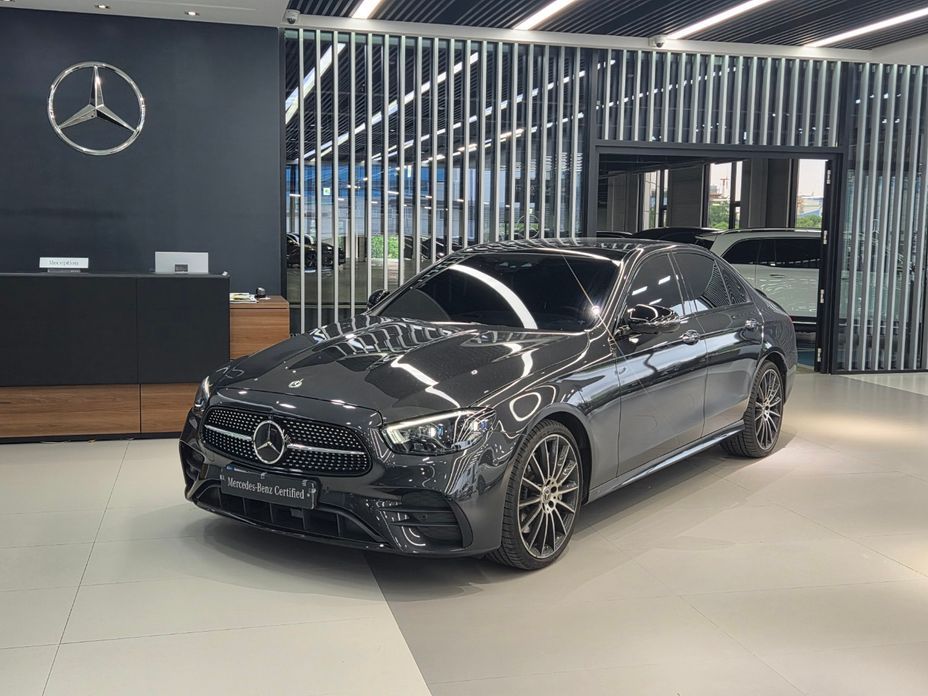 Mercedes-Benz E-Class 2023