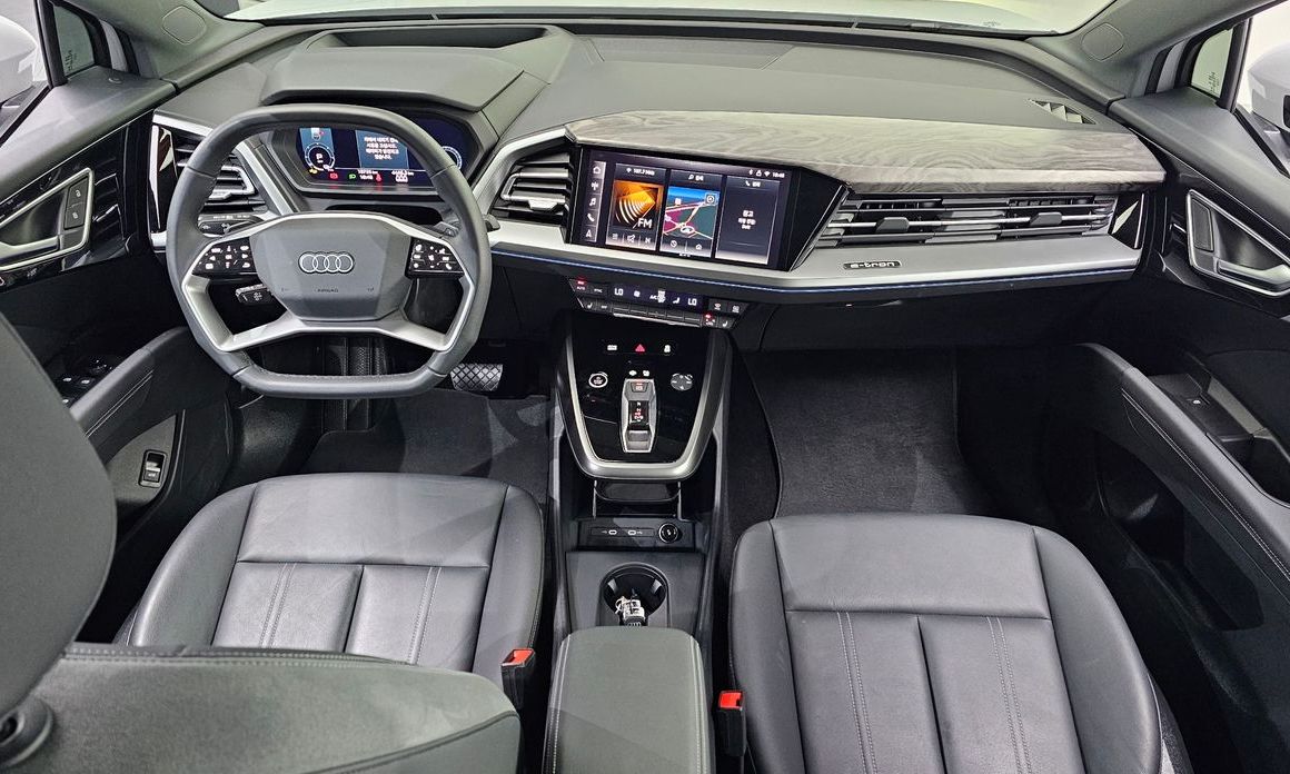 Audi Q4 e-tron 2025
