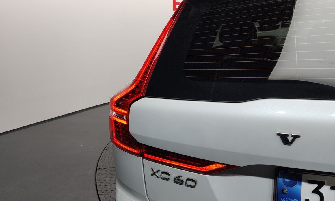 Volvo XC60 2025