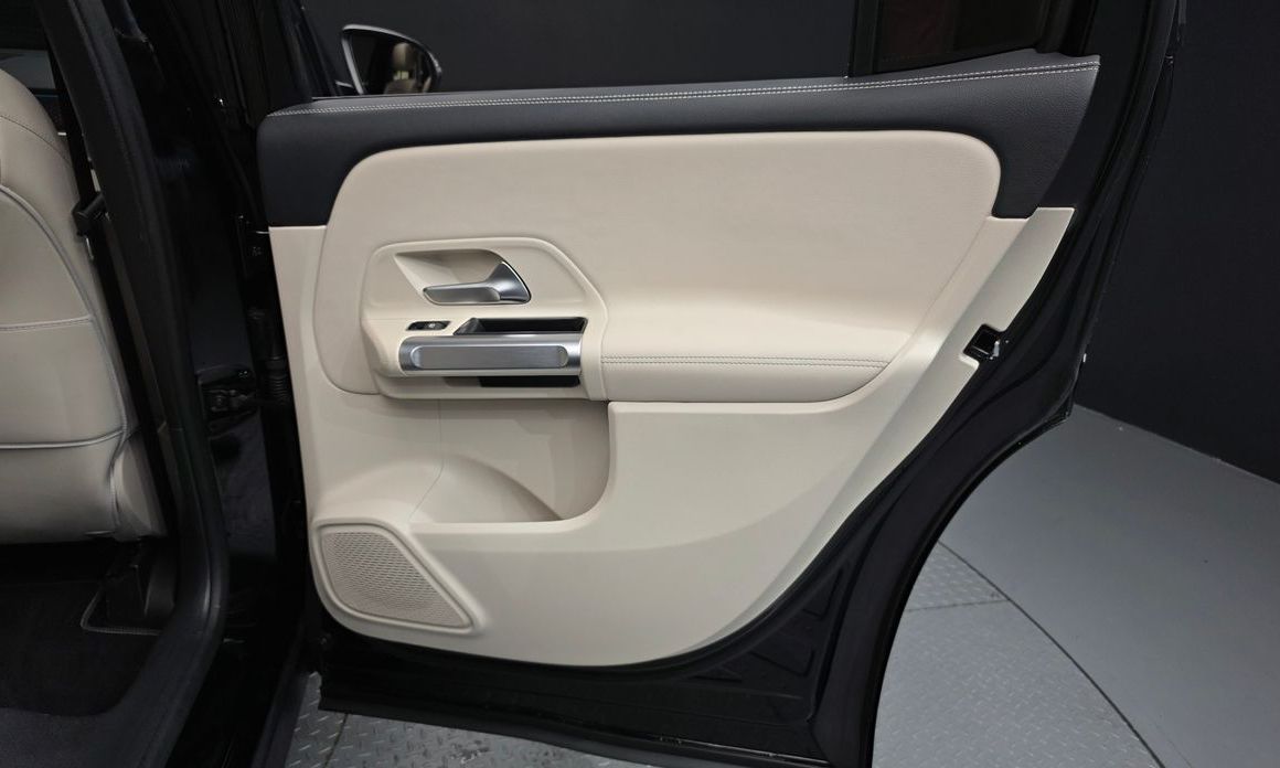 Mercedes-Benz GLB-Class 2024