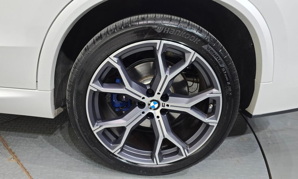 BMW X5 2023