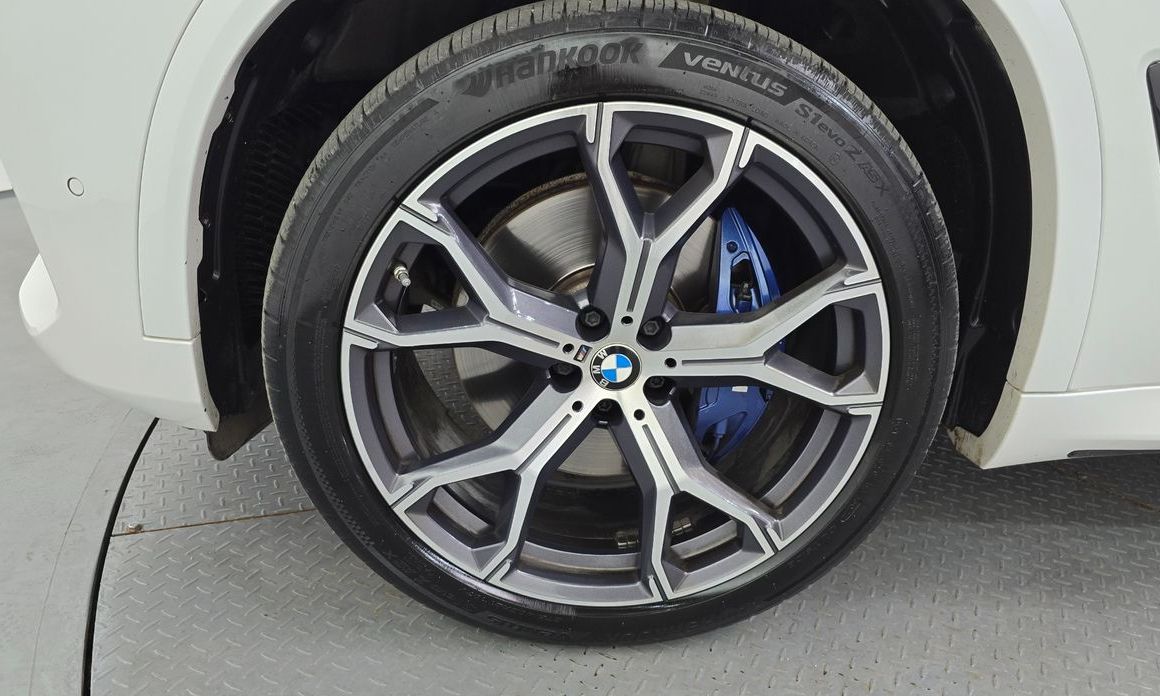 BMW X5 2023