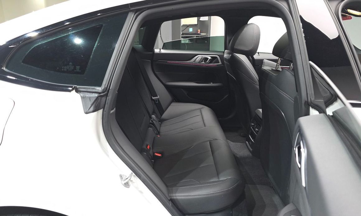 BMW i4 2025
