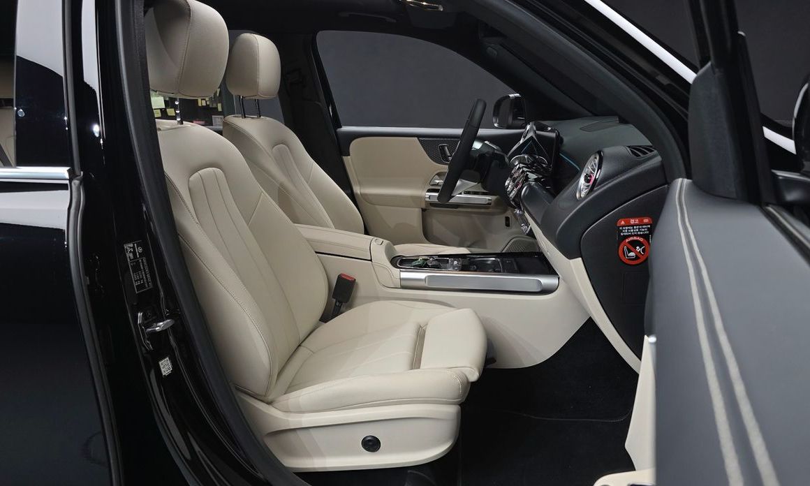 Mercedes-Benz GLB-Class 2024
