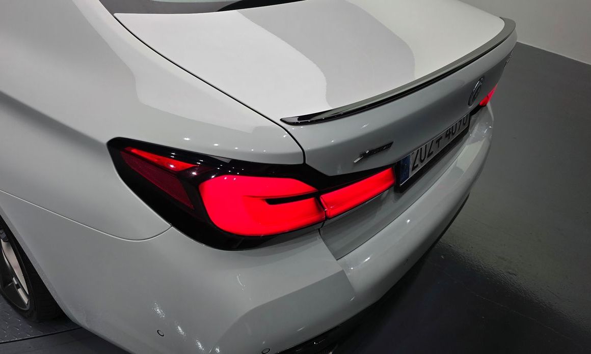 BMW 5-Series 2023