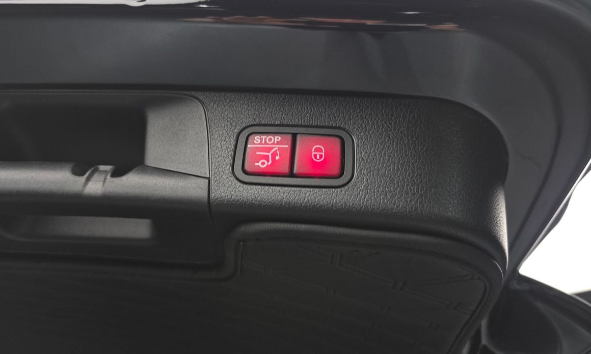 Mercedes-Benz GLB-Class 2024