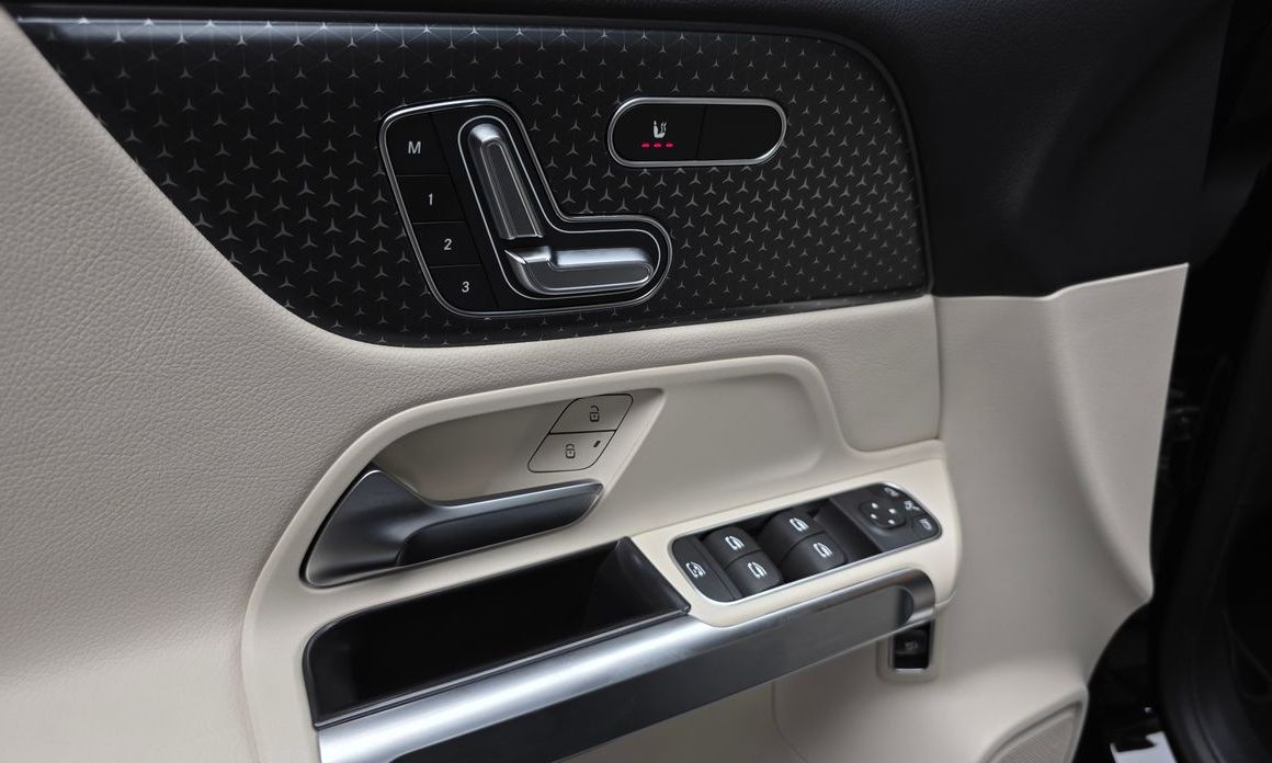 Mercedes-Benz GLB-Class 2024
