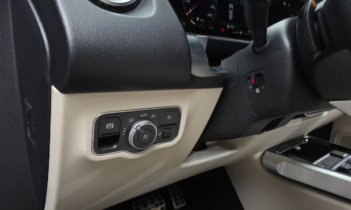 Mercedes-Benz GLB-Class 2024