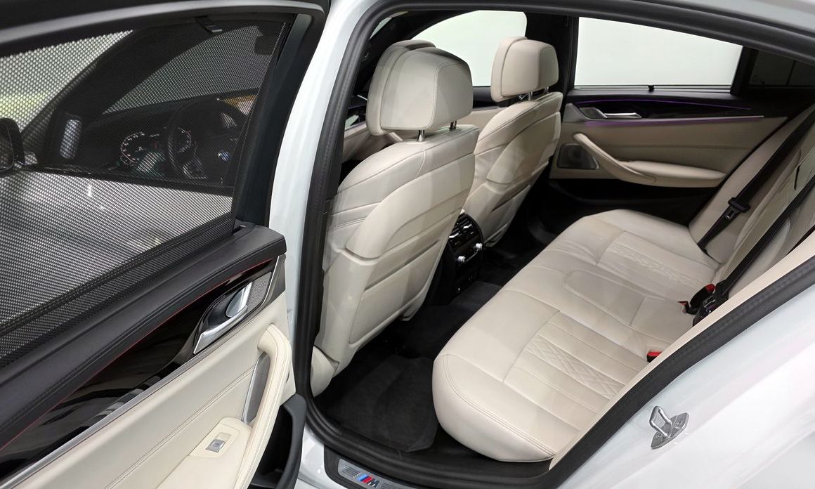 BMW 5-Series 2023