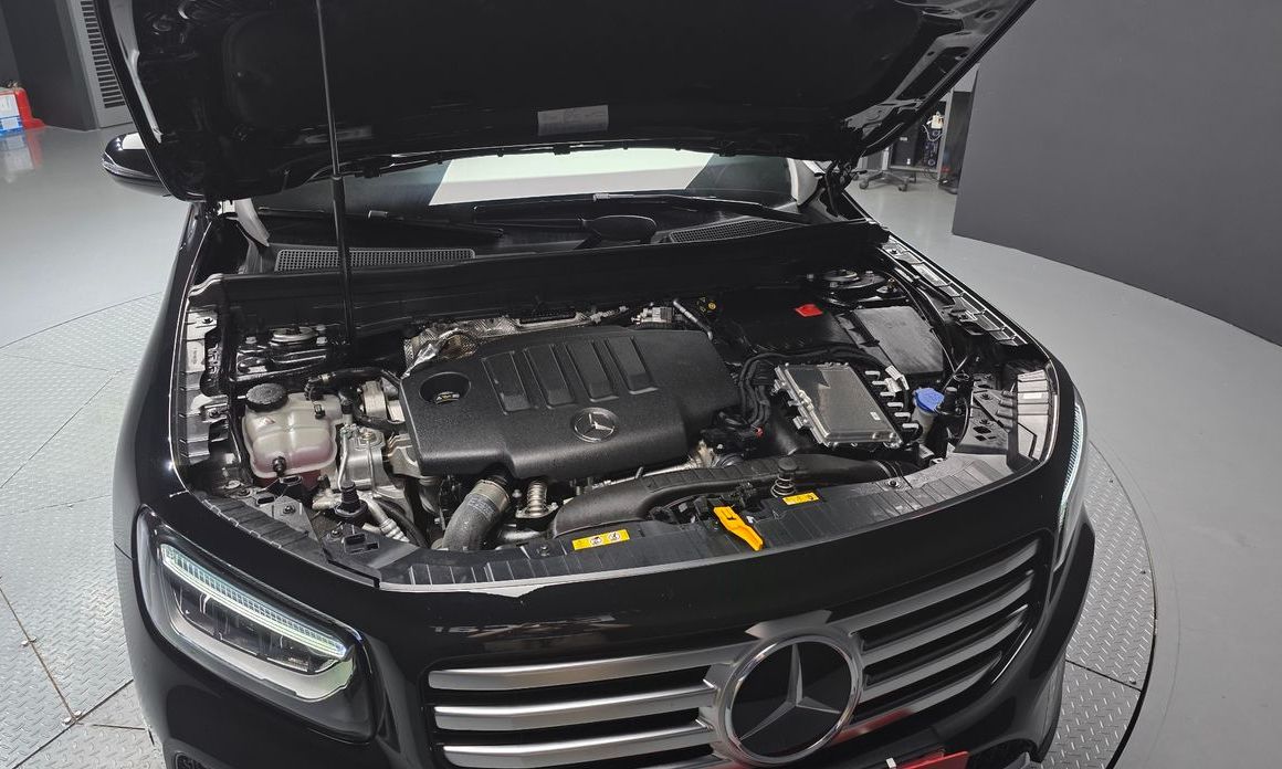 Mercedes-Benz GLB-Class 2024