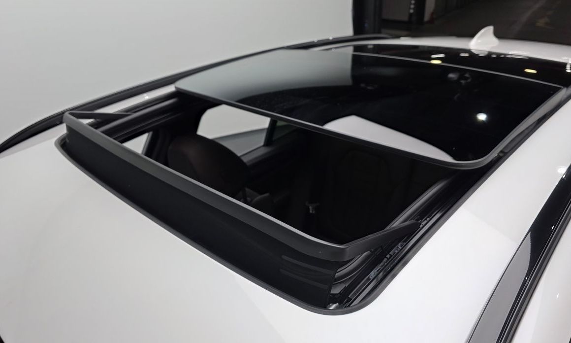 BMW iX3 2025