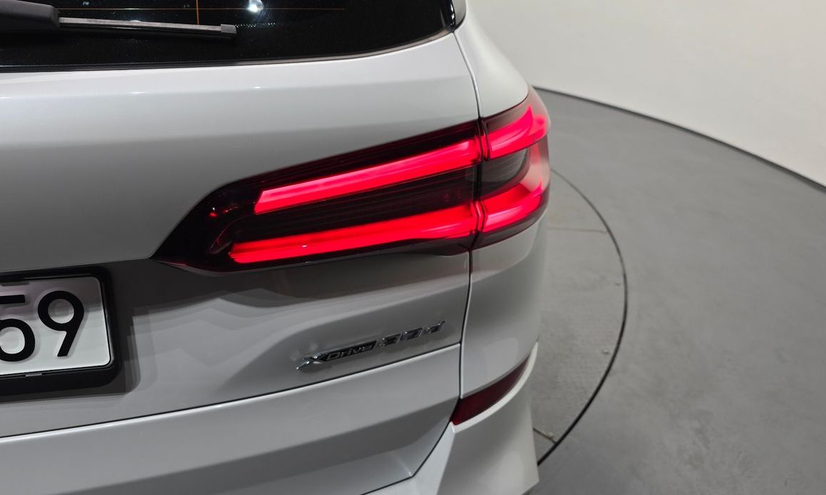 BMW X5 2023