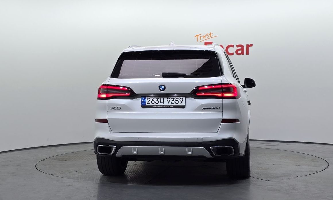 BMW X5 2023