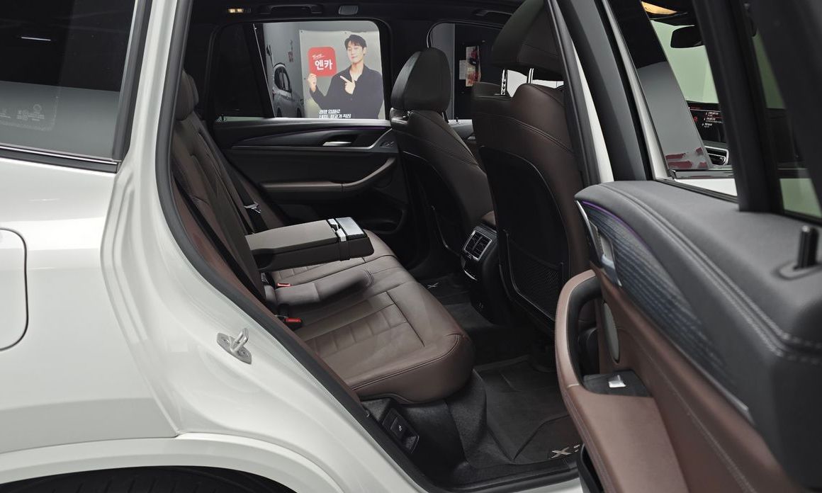 BMW iX3 2025