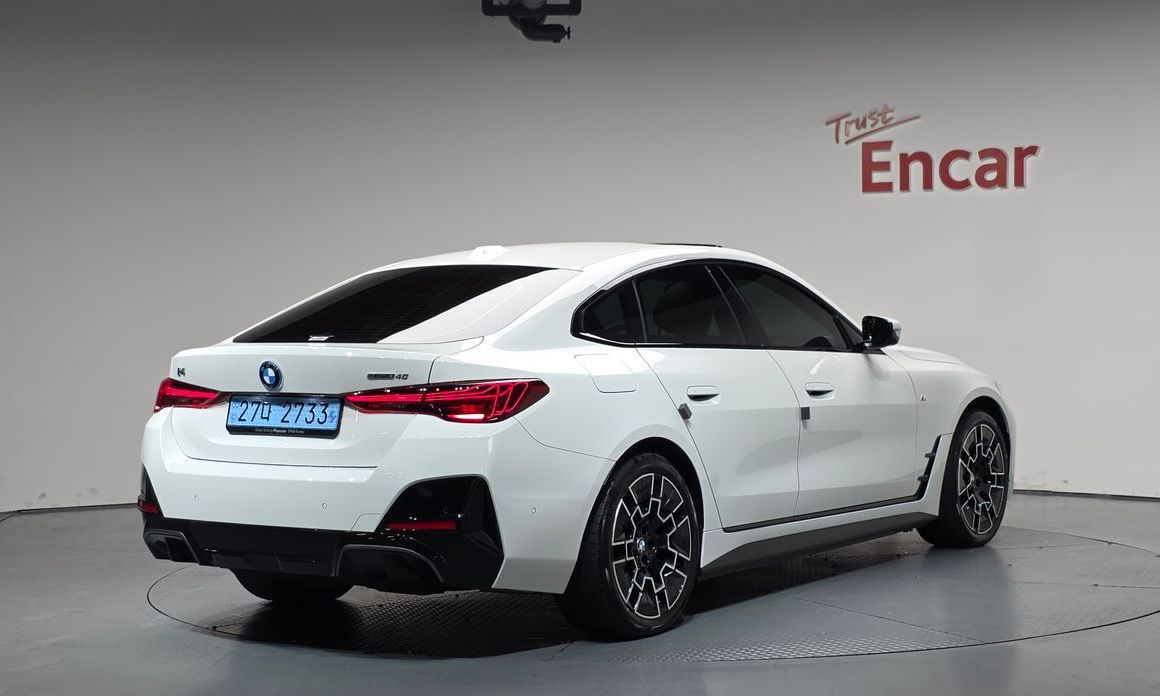 BMW i4 2025
