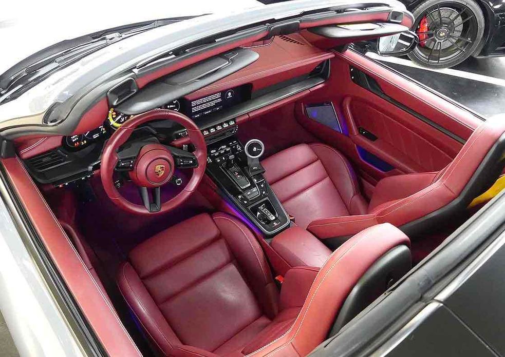 Porsche 911 2024