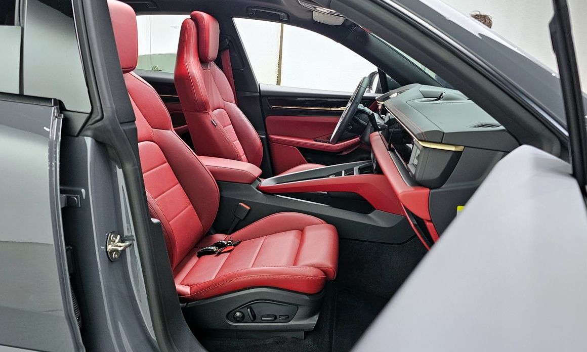 Porsche Macan 2025