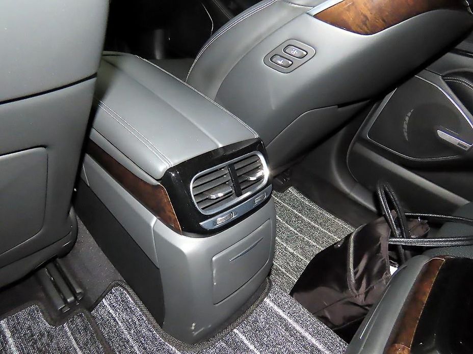 Genesis G90 2019