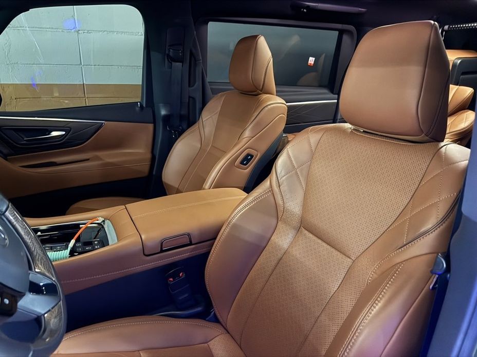 Toyota Alphard 2025